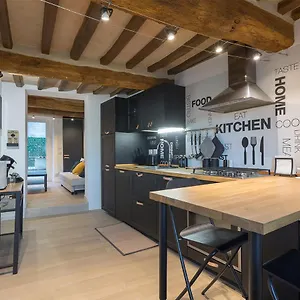  Appartamento Mari Modern Flat - Con Posto Auto E Vicino Metro - Italywego Italia